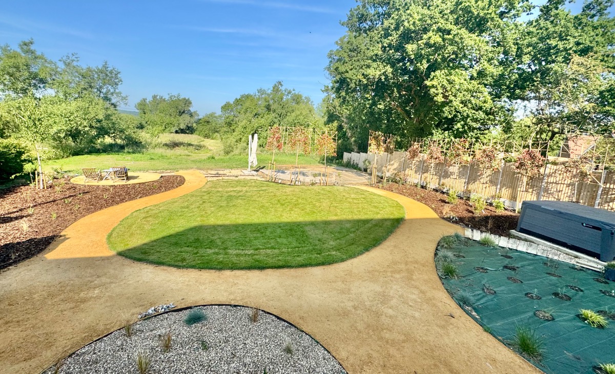 Landscaper: Image 1
